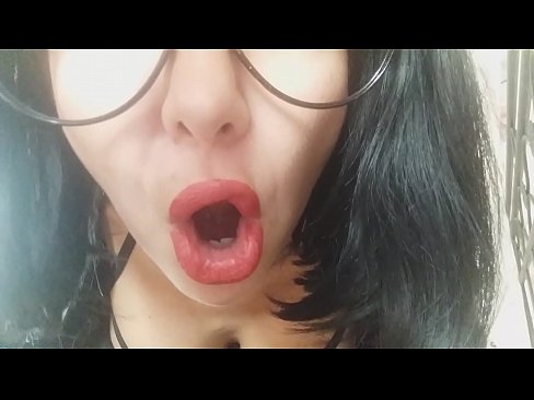 ❤️ Amor, la teva madrastra no et deixarà anar a l'escola avui... Et necessito massa... Vídeo anal al ca.pinkporno.ru ❌❤